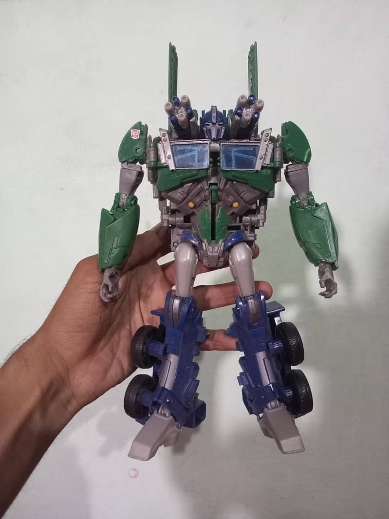 Transformers action figures 7