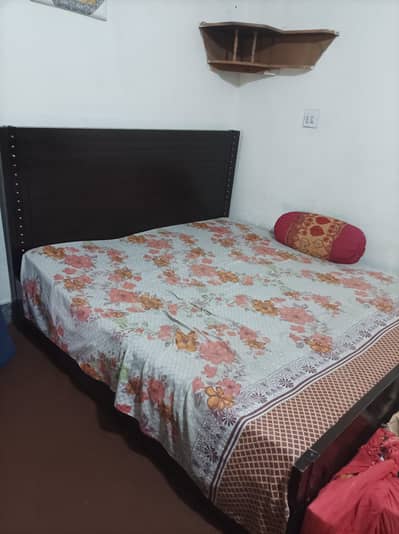Double Bed Large Size