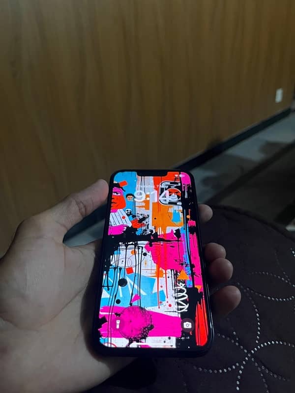iPhone 13 6