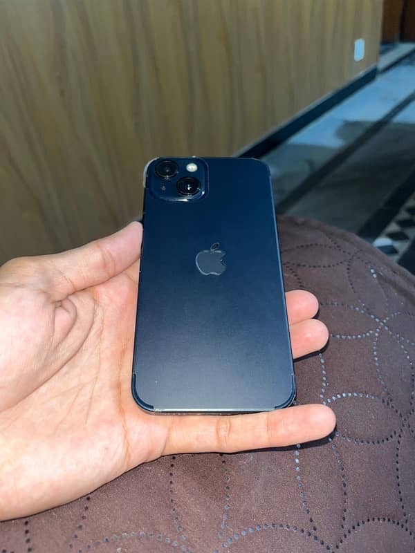 iPhone 13 7