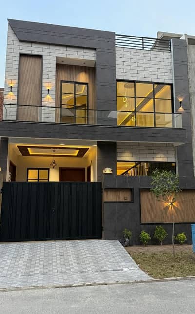 Double Storey 5 Marla House Available In Royal Orchard - Block F For Sale