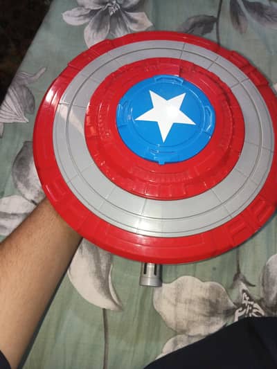 “Gun/shield working fine. Orbeez and box not included.