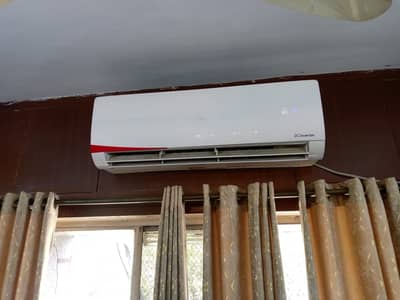 Haier 1.5 ton Inverter AC for sale in running condition at my Office