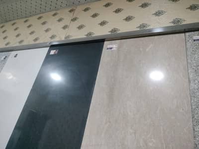 condition 10 by 10 All ok  urgent sale box Available