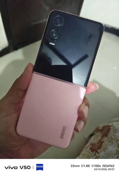 Infinix Zero Flip