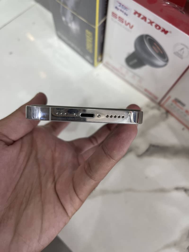 IPHONE 14 pro 1