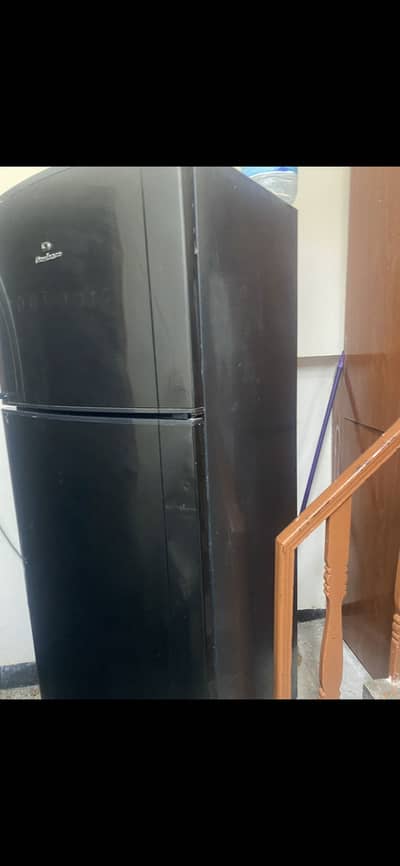 Dawlance refrigerator in very good condition colour black