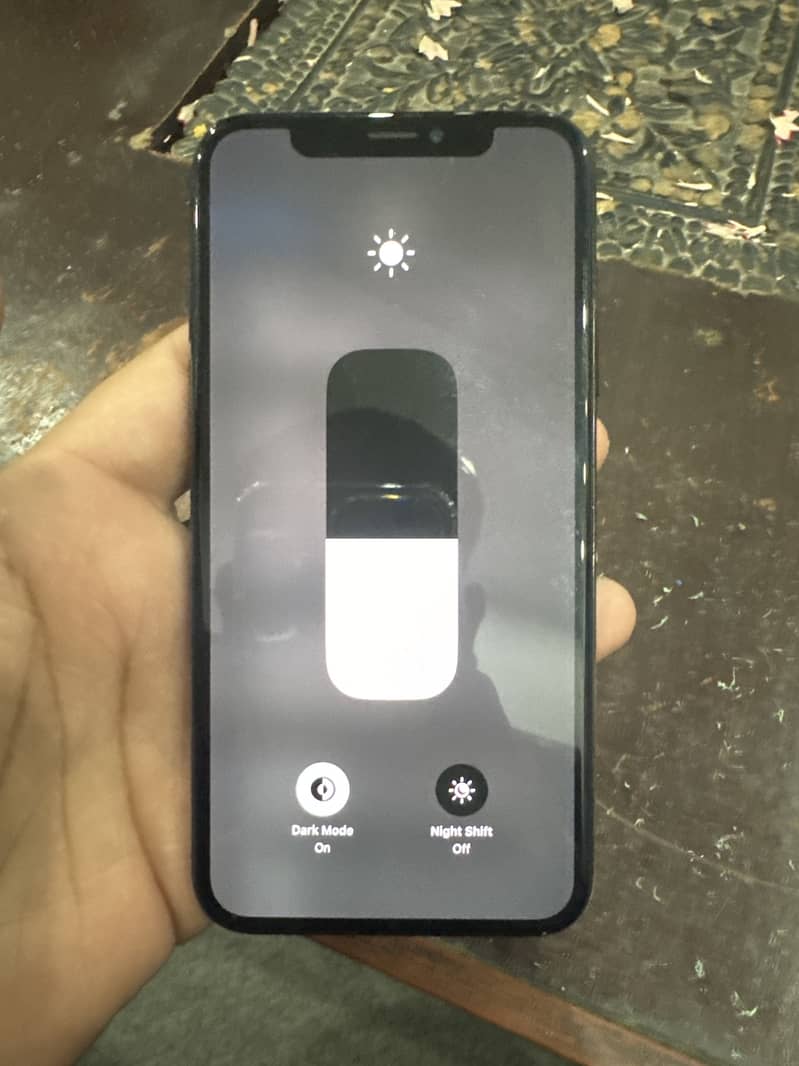 iPhone X 4