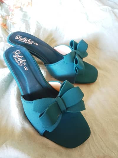 beautiful sandal for womens