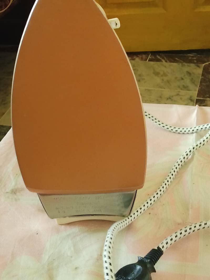 V, Good Condition 2