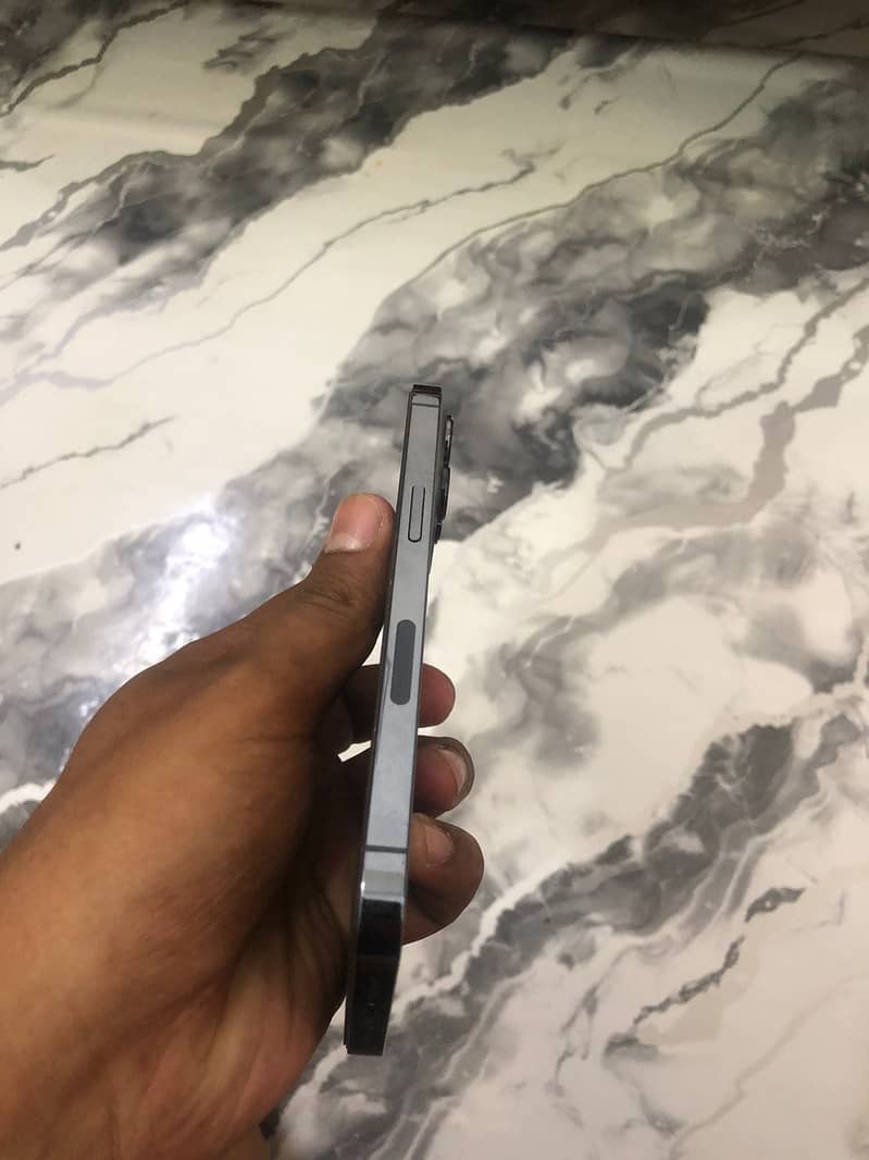 Iphone 13 pro 4