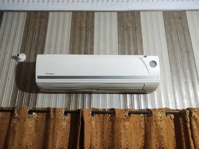 Dawlance 1.5 ton split AC