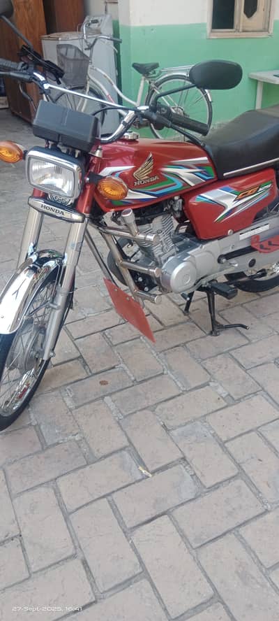 Honda CG 125 2023