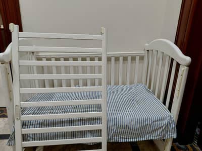 baby cot for sale