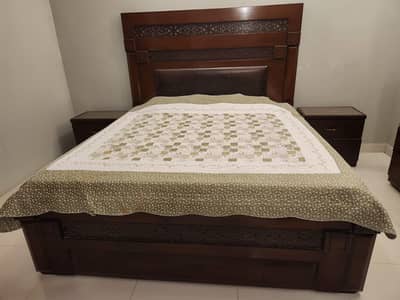 A bed set with mattress