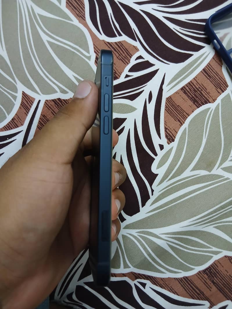 IPHONE 12 3