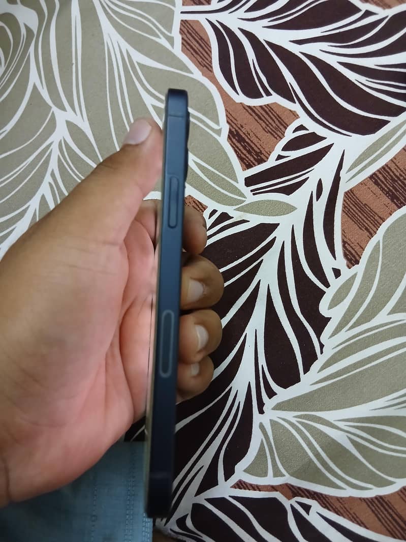 IPHONE 12 5