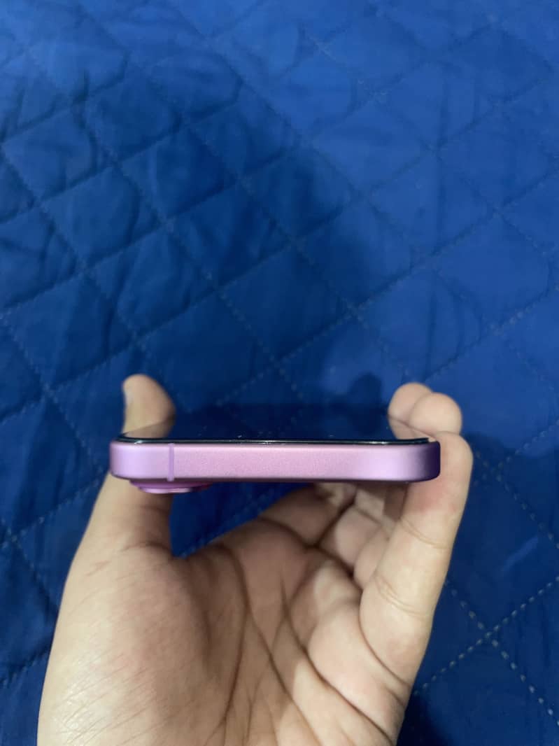 iPhone 16 5
