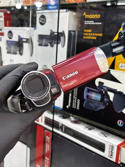 Canon handycam R10 - In good condition ~ camcorder