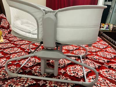 Mastela 4-in-1 Baby Bassinet / Swing – Like New