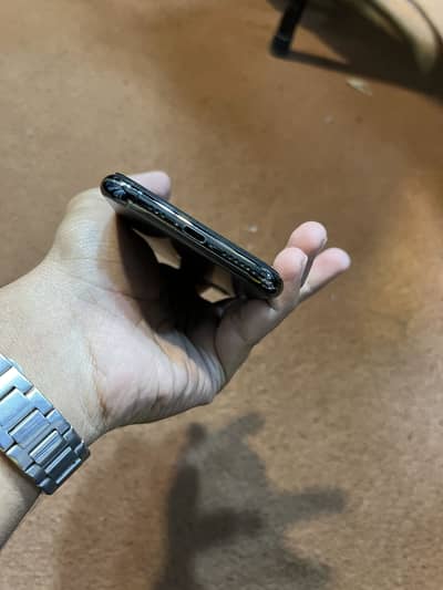 iPhone 11pro 256gb battery health 81 factory unlock good condition