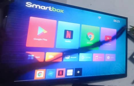 Samsung LCD TV with box x96Q but minor damage line on it