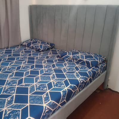 selling my bad with mattress n sethi