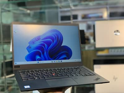 X1 carbon Lenovo Thinkpad I7 8th Gen 2k screen 16gb 256gb Laptop