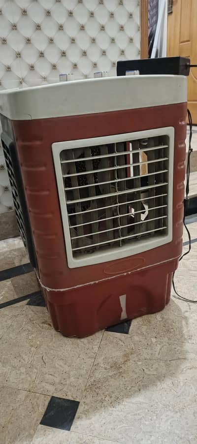 12 watt Air color in fine condition with 4 cooling gel bottles