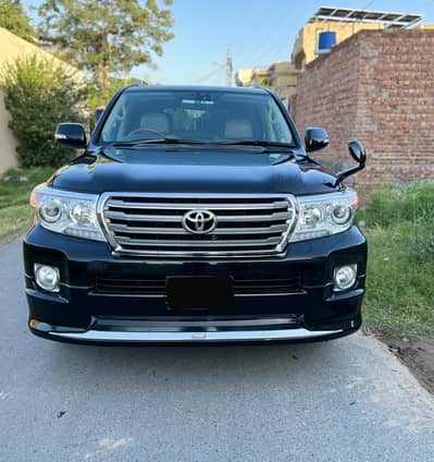 Toyota Land Cruiser AXG Full House