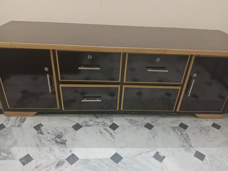 tv console 0