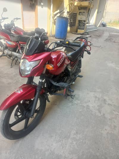 Suzuki GR 150 Red Color