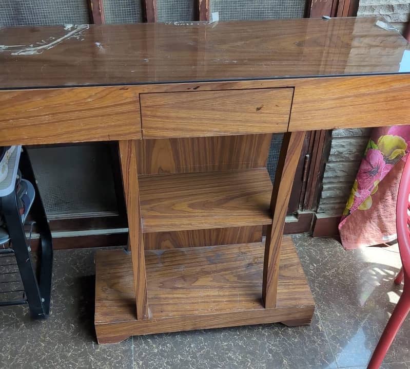 Dressing table with mirror 2