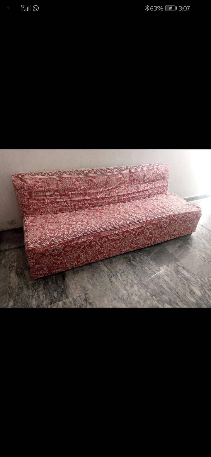 sofa. 0