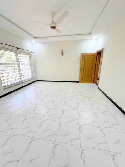 Brand New 10 Bedroom House Near To Park For Rent In F-11, Islamabad
