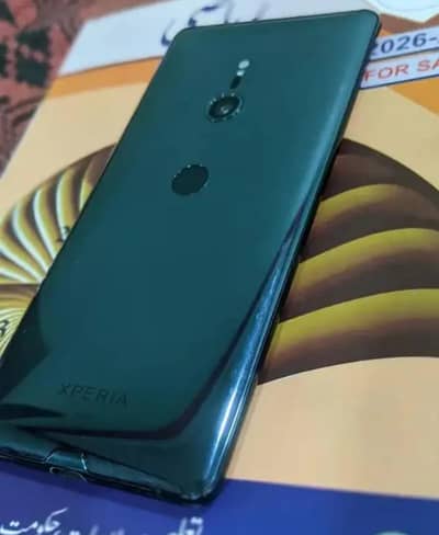 XPERIA XZ3 ALL OK cntct me on whatsapp 03107914565