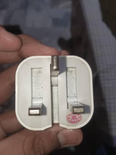 apple charger imported from malashiya