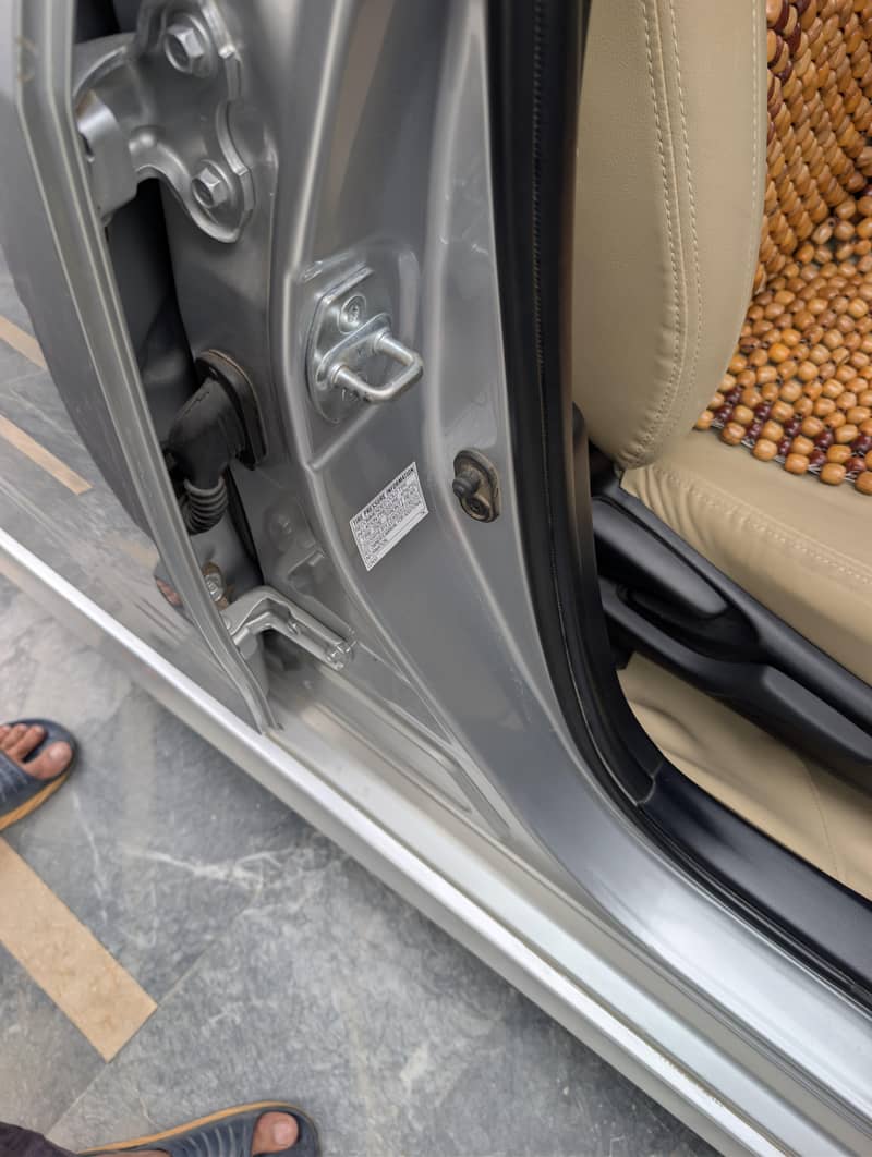 Altis 1.6 automatic 5