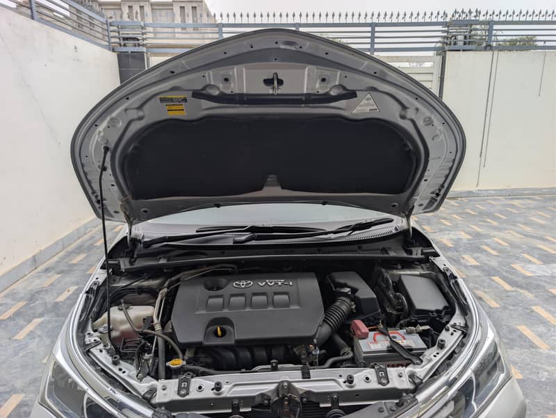 Altis 1.6 automatic 6
