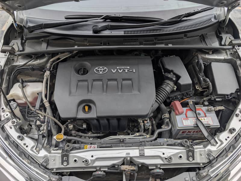 Altis 1.6 automatic 7