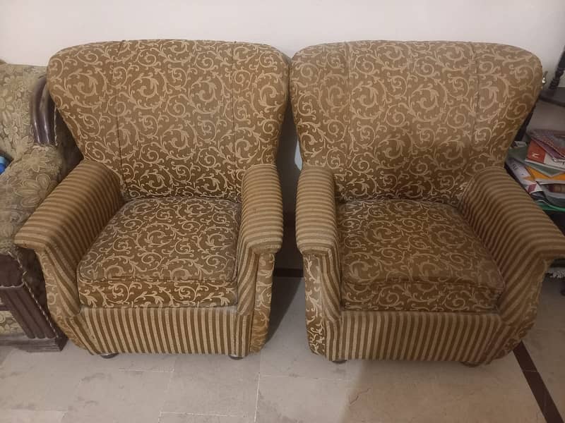 Used Sofa Set for Urgent Sale 1