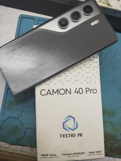 Tecno camon 40 pro