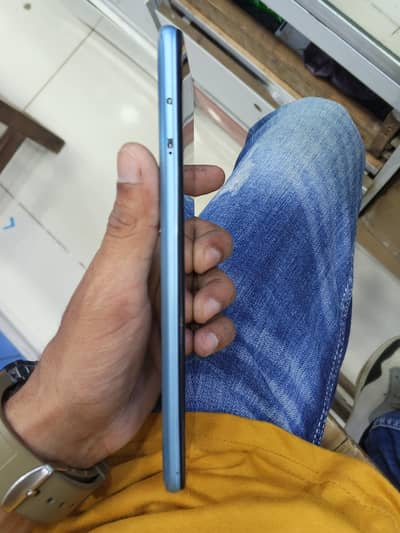 Infinix hot 11 play 64 gb
