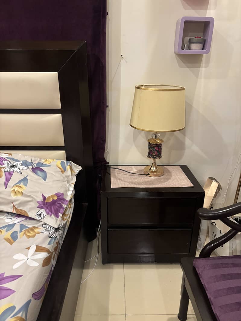 Bed set with two sofas 2