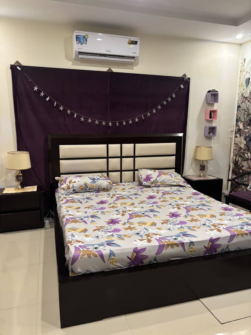 Bed set with two sofas 4