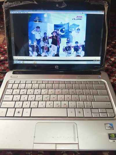 hp mini Intel atom 2gb ram 160gb memory  best conditions charger  30