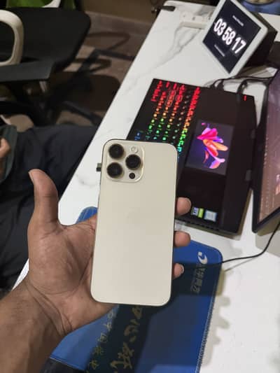 iPhone 14pro mex 95%  jv