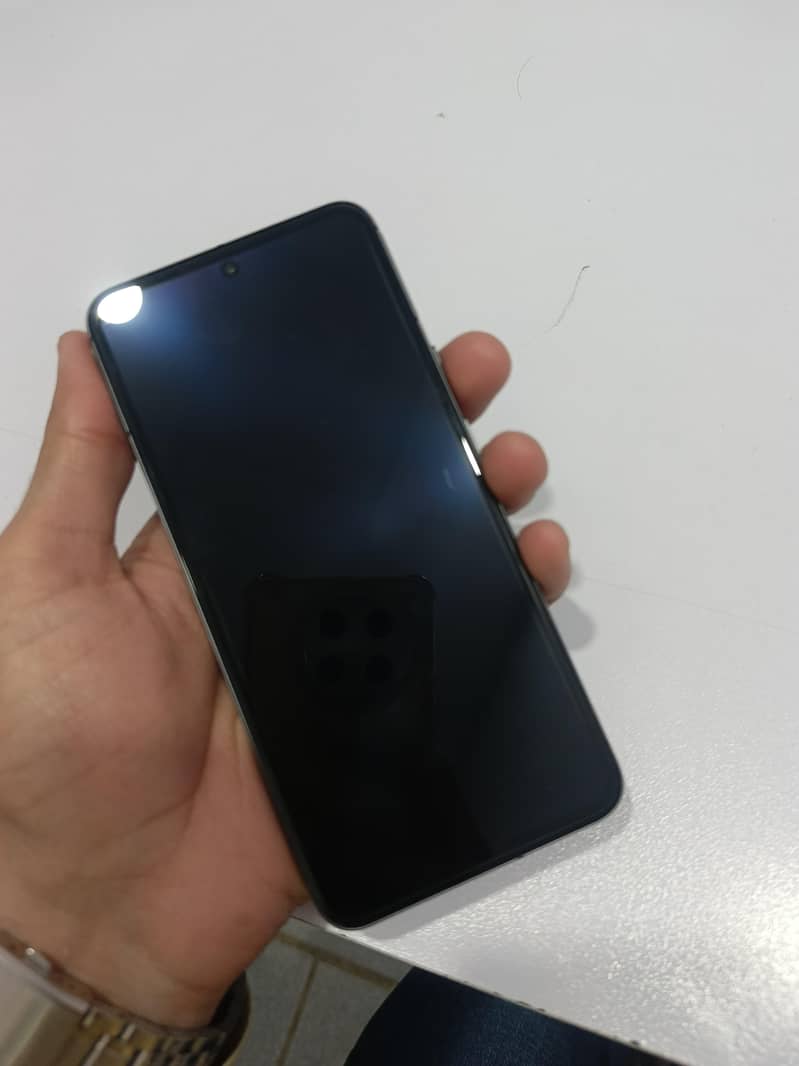 Google pixel 8 1