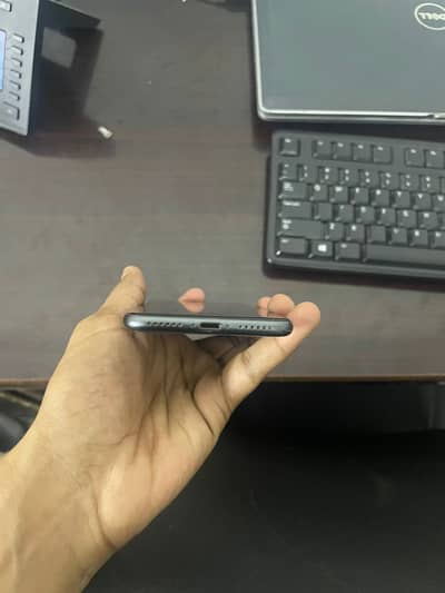 Iphone 8 with box water pack