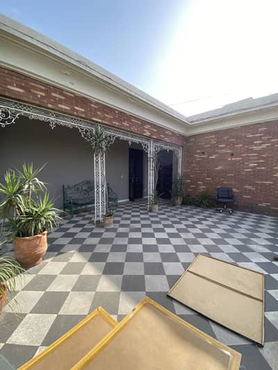 Upper portion for rent main Raja Market Garden Town. Seperate Enterance